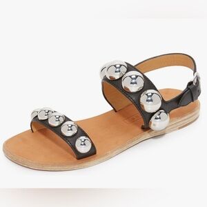 Marc Jacobs- Women's Magnetic Cabochon Flat Sandal size 7.5